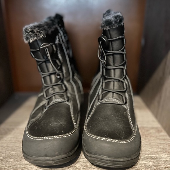 TOTES LOW CALF WATERPROOF BLACK SNOW BOOTS SIZE 7M FAUX FUR TRIM - Picture 3 of 6